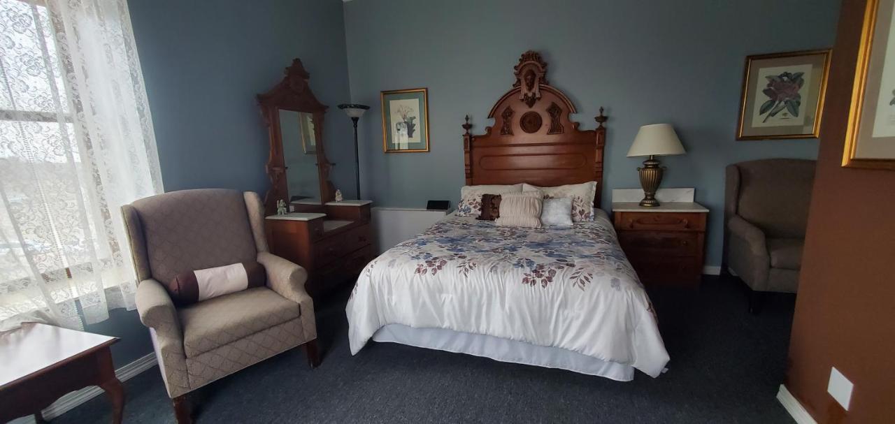 Historic Calumet Inn Pipestone Kültér fotó
