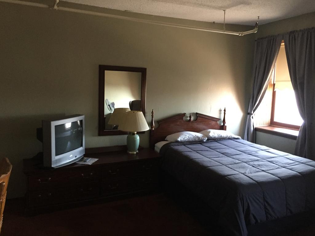 Historic Calumet Inn Pipestone Kültér fotó