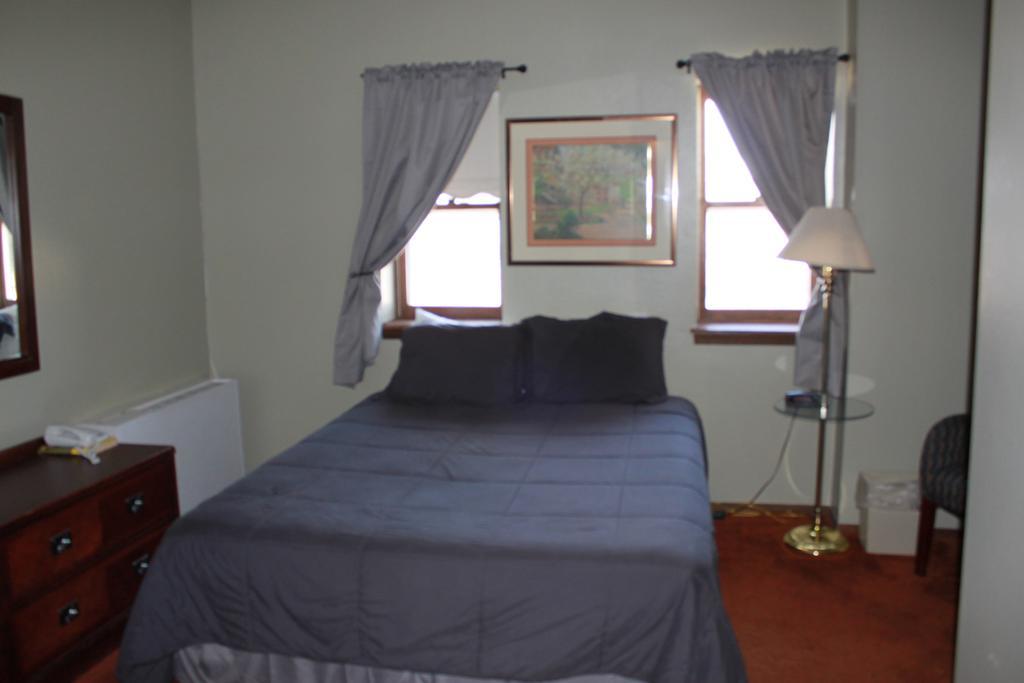 Historic Calumet Inn Pipestone Kültér fotó