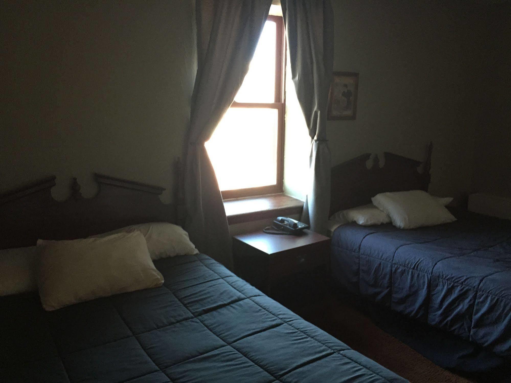 Historic Calumet Inn Pipestone Kültér fotó