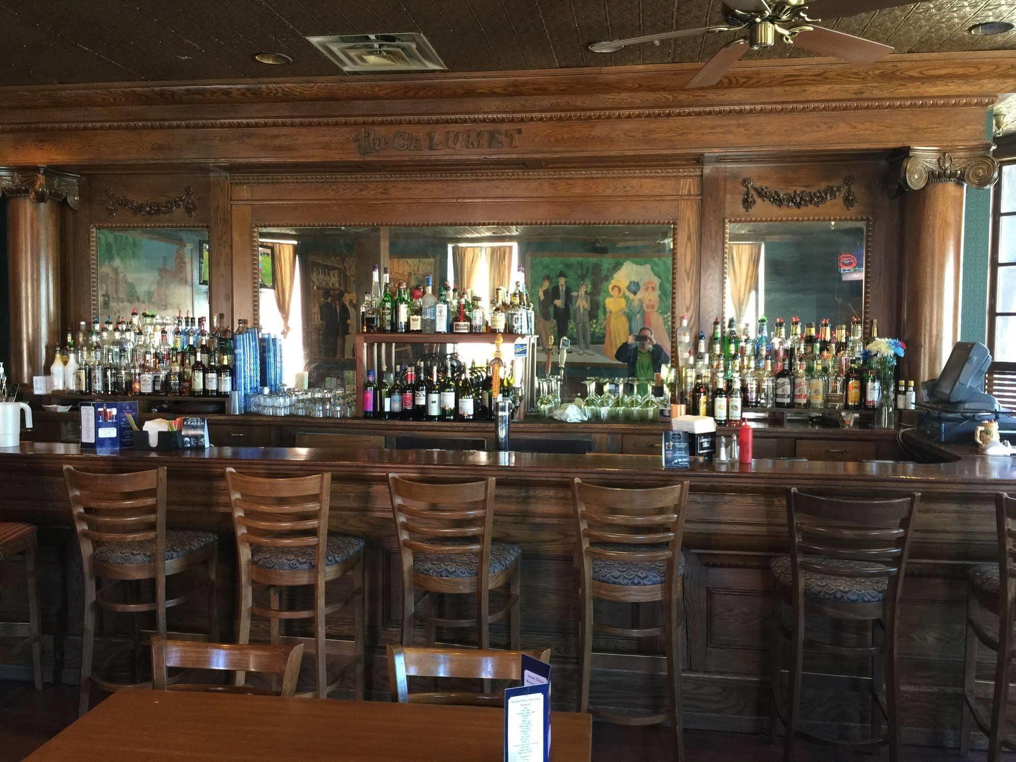 Historic Calumet Inn Pipestone Kültér fotó
