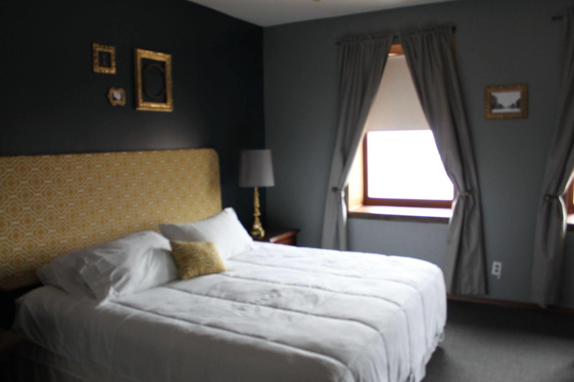 Historic Calumet Inn Pipestone Kültér fotó