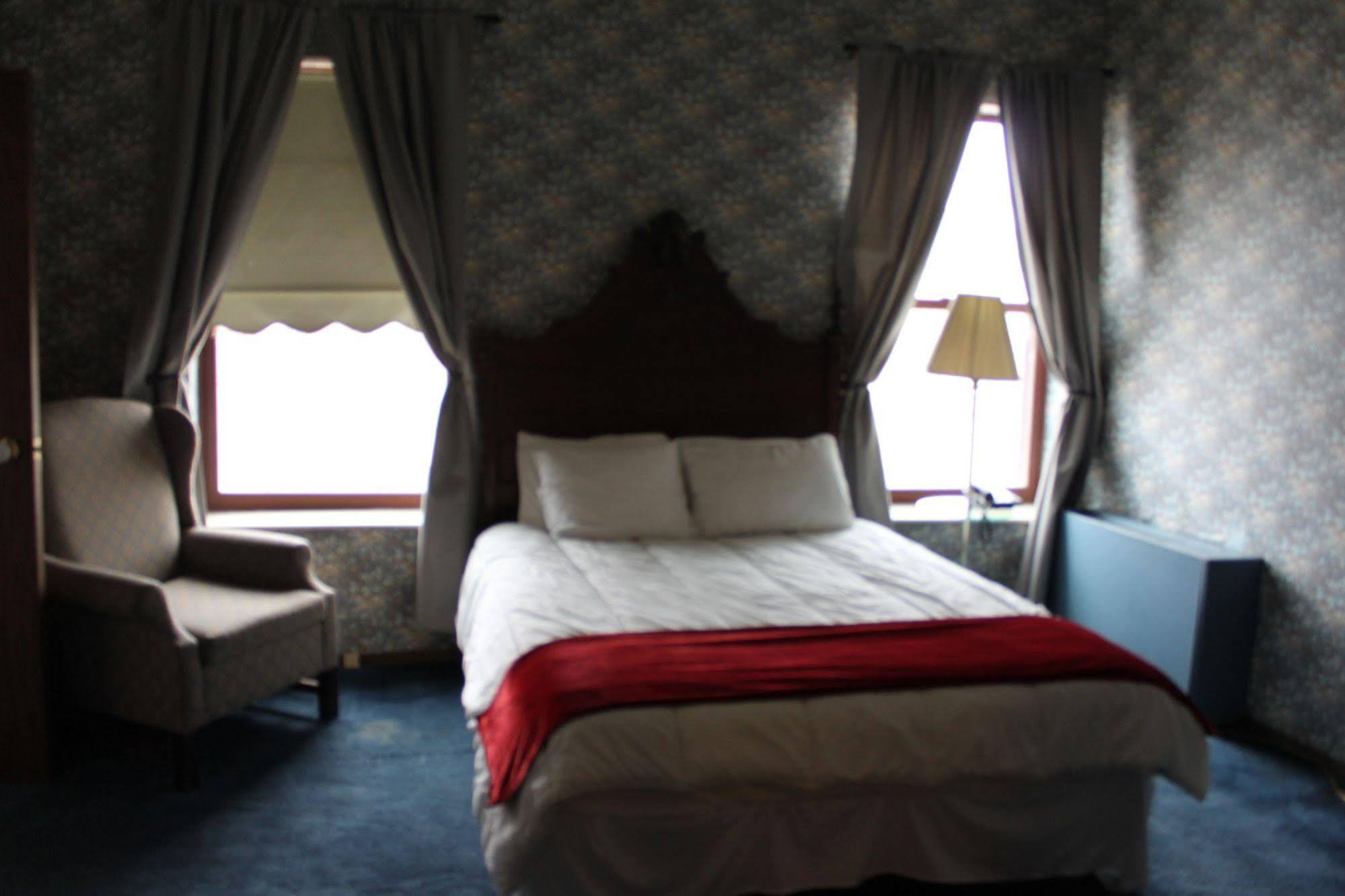 Historic Calumet Inn Pipestone Kültér fotó